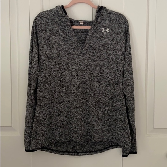 Under Armour Tops - Under Armour long sleeve tee with hood